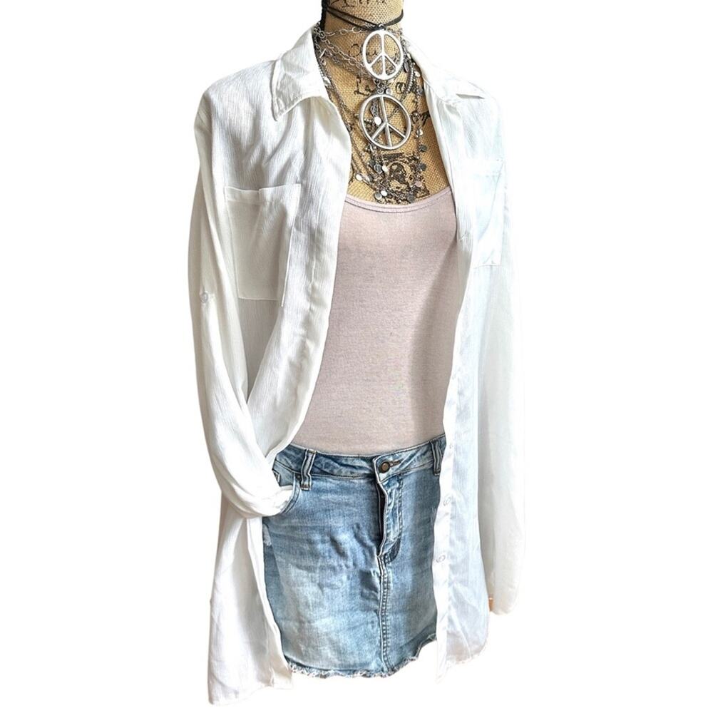 Women's basic white button down shirt - SIZE OS (read desc)
